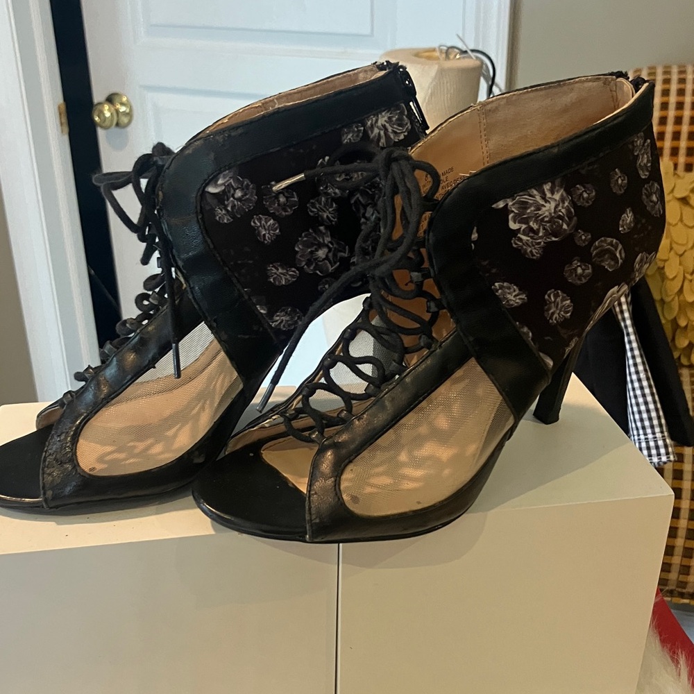 Prabal Gurung for Target Black Floral Lace-Up Heels
